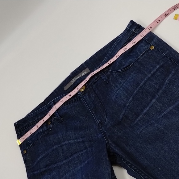 Level 99 skinny size 30 low to mid rise, 32" inseam, dark wash jeans - Picture 6 of 13